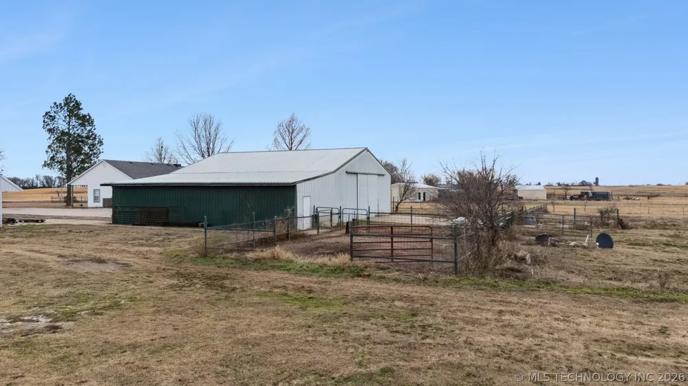 5401 435 ROAD Adair, OK 74330