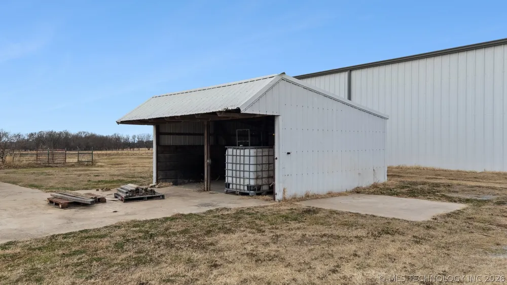 5401 435 ROAD Adair, OK 74330