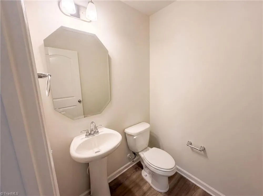 5138 Red Poll Drive Greensboro, NC 27405