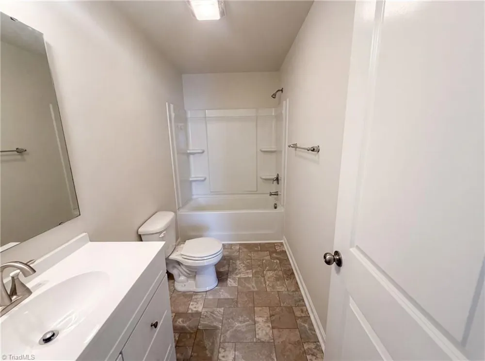 5138 Red Poll Drive Greensboro, NC 27405
