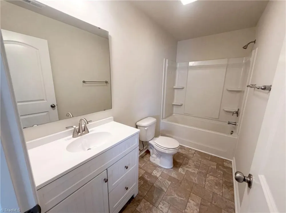 5138 Red Poll Drive Greensboro, NC 27405