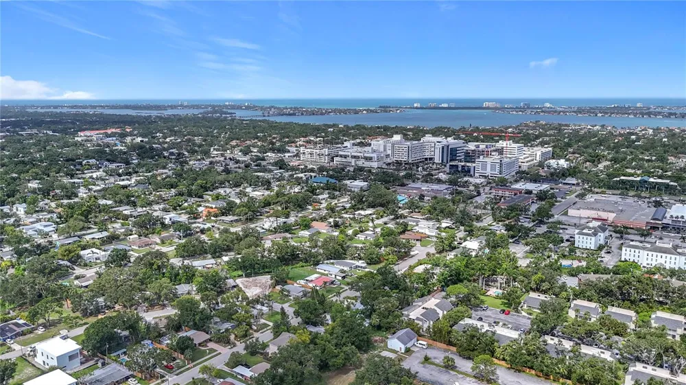 2220 BAHIA VISTA STREET #G5 Sarasota, FL 34239