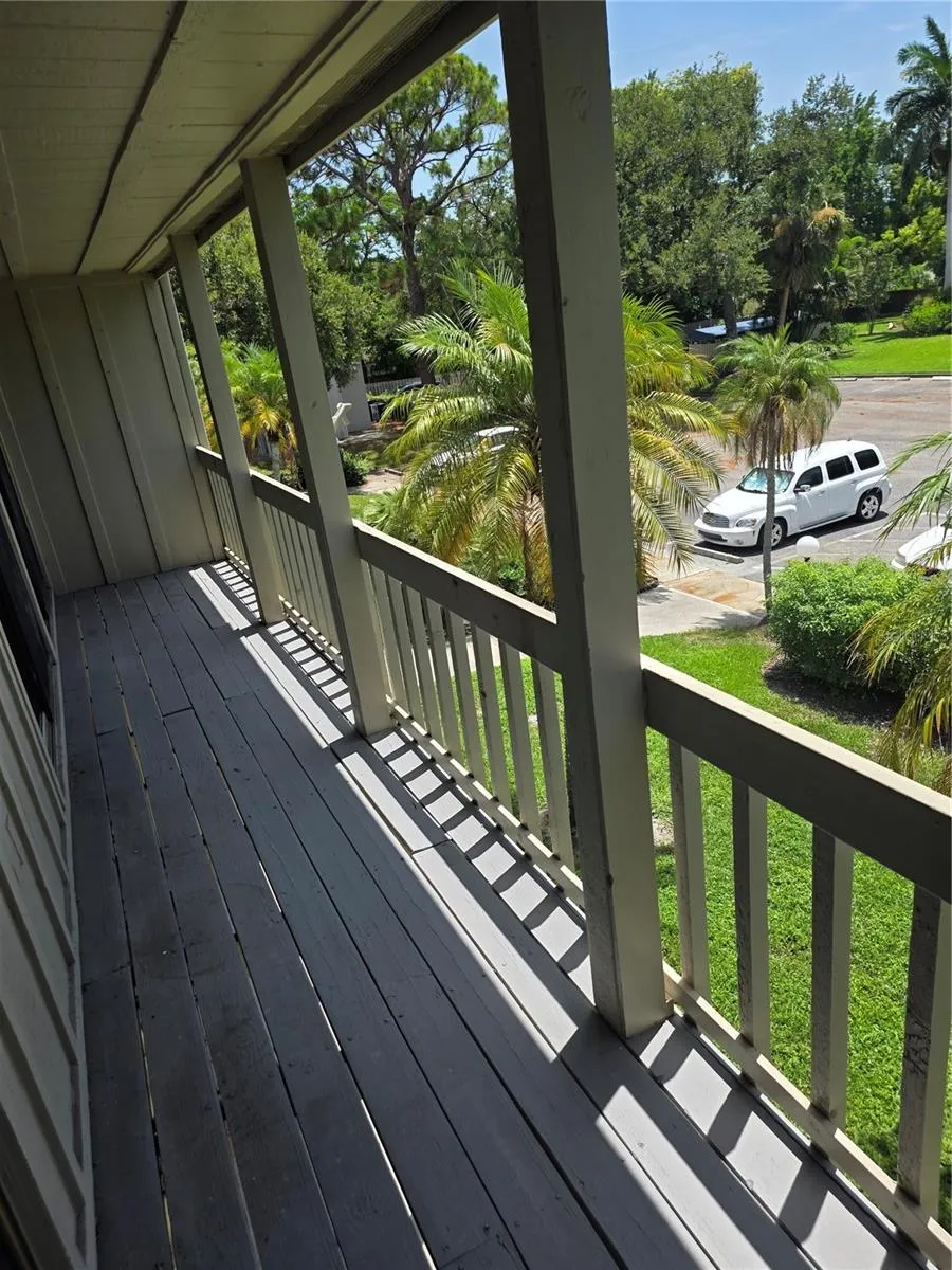 2220 BAHIA VISTA STREET #G5 Sarasota, FL 34239
