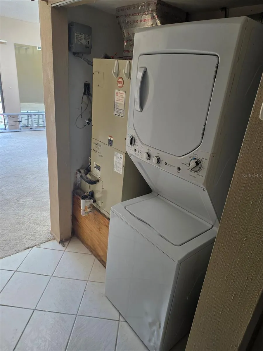 2220 BAHIA VISTA STREET #G5 Sarasota, FL 34239