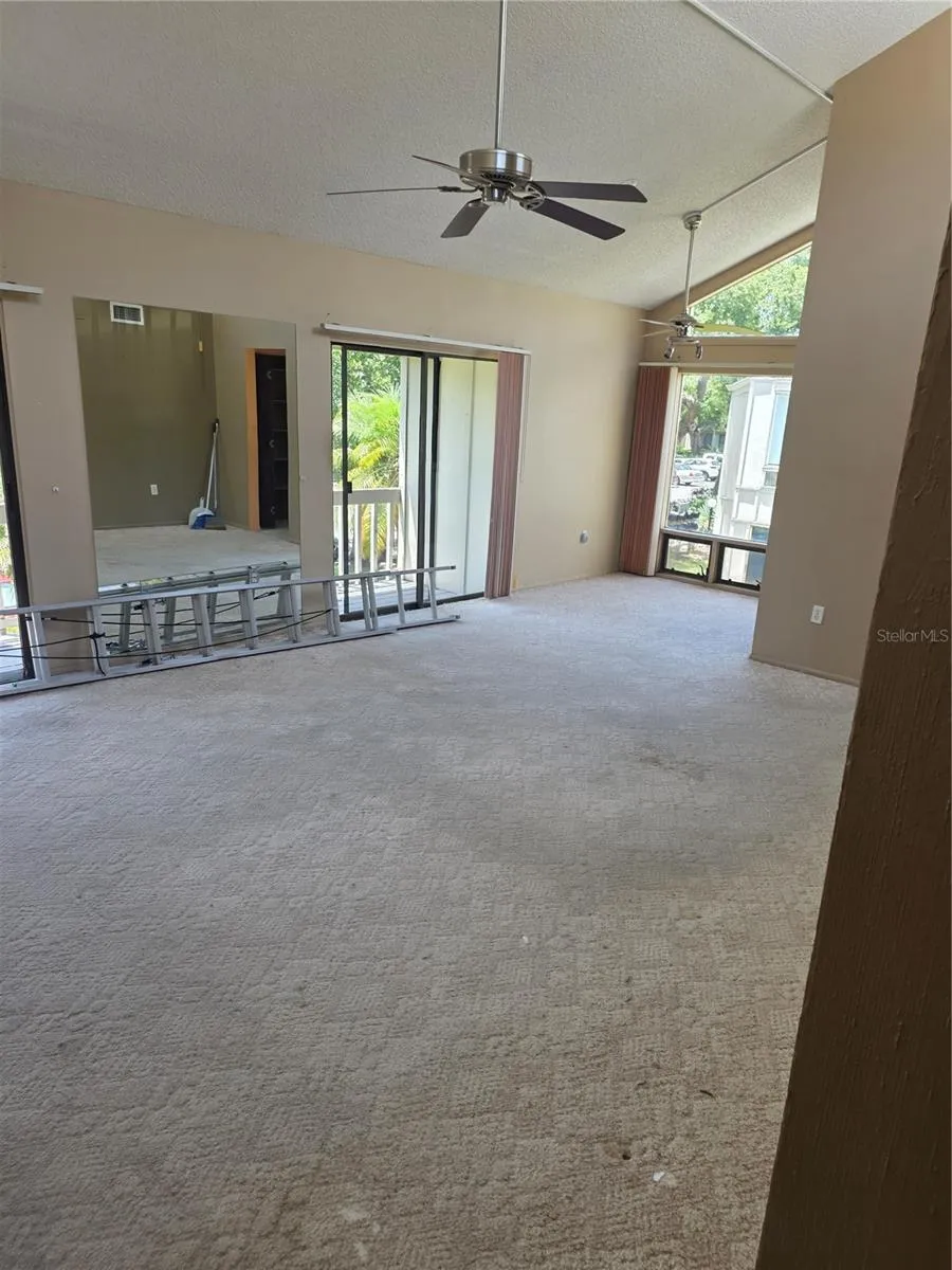 2220 BAHIA VISTA STREET #G5 Sarasota, FL 34239