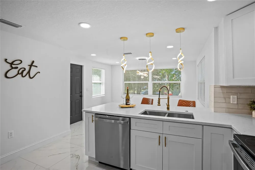 6400 MONTANA AVENUE New Port Richey, FL 34653