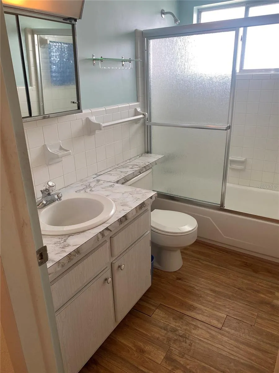 11224 82ND AVENUE #301 Seminole, FL 33772