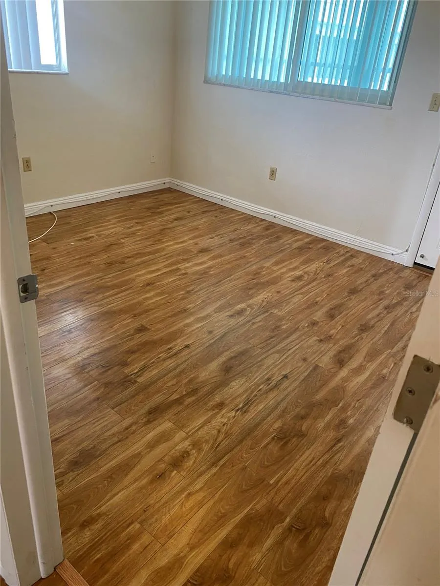 11224 82ND AVENUE #301 Seminole, FL 33772