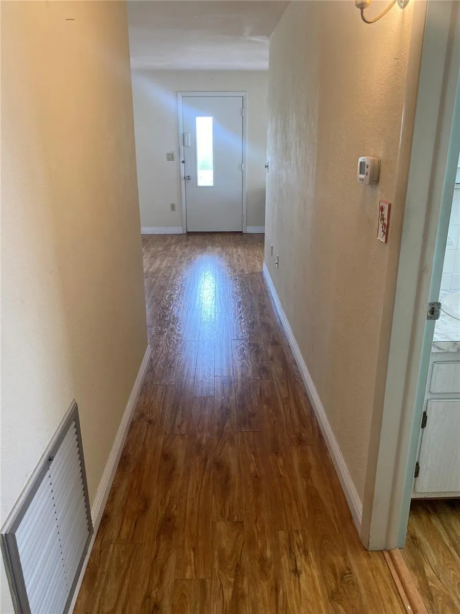 11224 82ND AVENUE #301 Seminole, FL 33772
