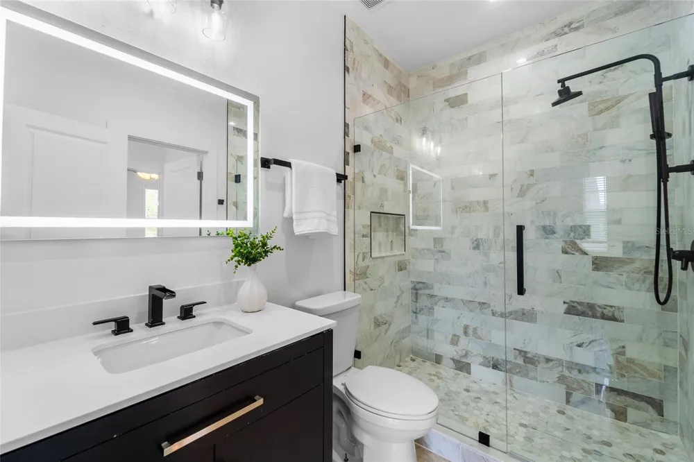 4802 W BEACHWAY DRIVE Tampa, FL 33609