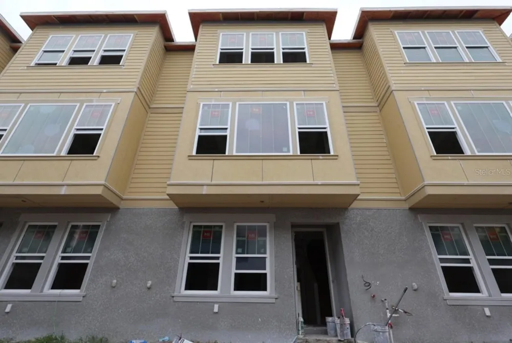 450 31ST WAY St Petersburg, FL 33713