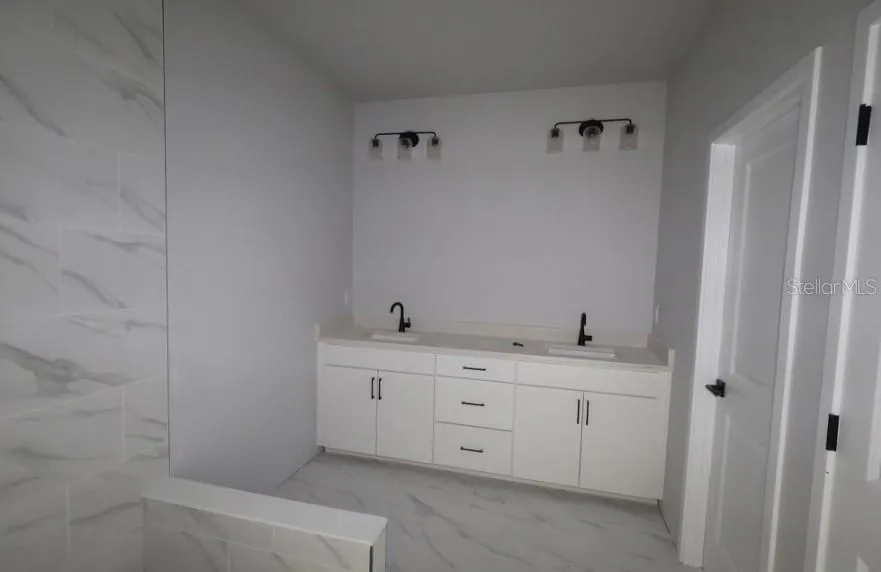 458 31ST WAY St Petersburg, FL 33713
