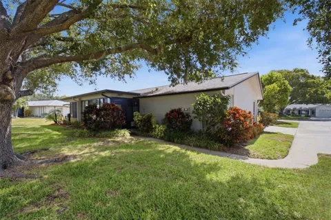 1335 QUEEN ANNE DRIVE #C