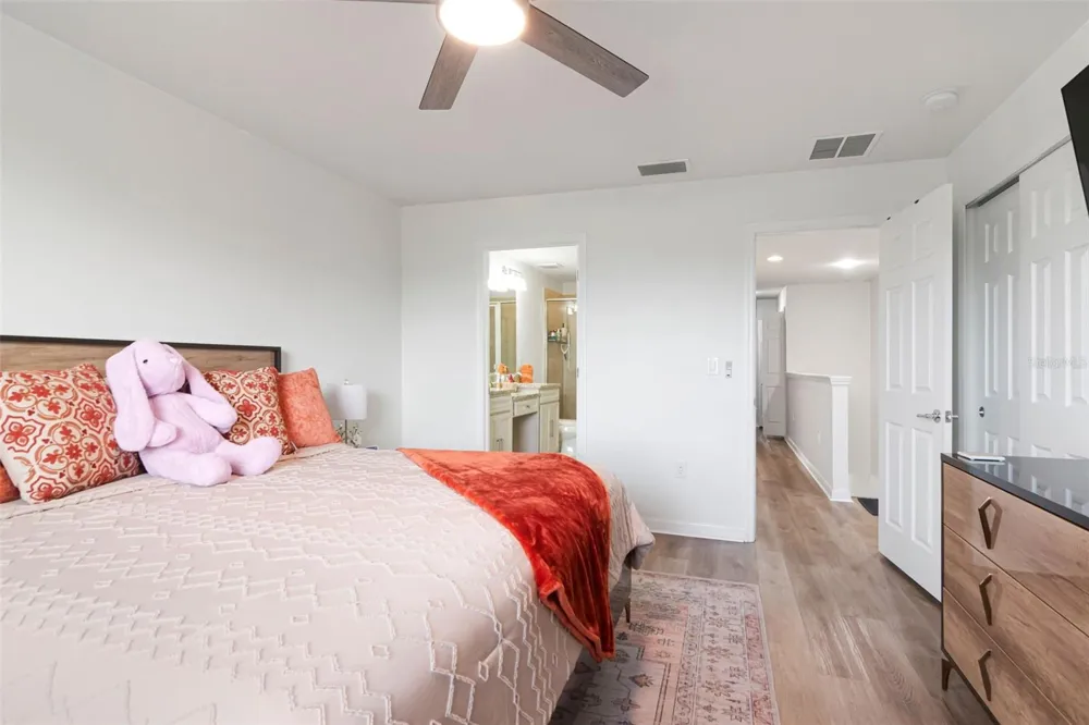 9213 HILLCROFT DRIVE Riverview, FL 33578