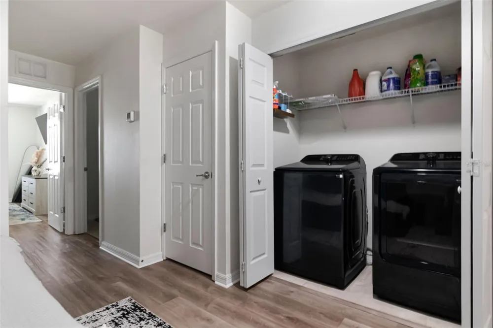 9213 HILLCROFT DRIVE Riverview, FL 33578