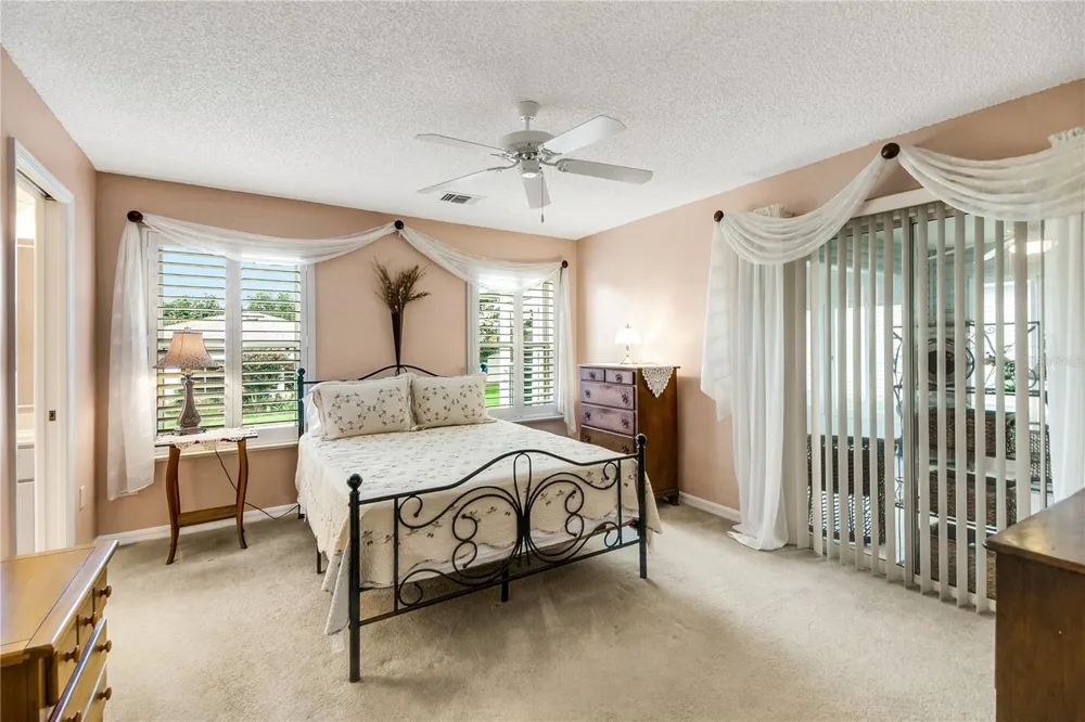 909 EAGLES LANDING Leesburg, FL 34748