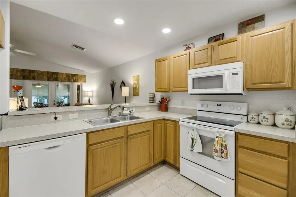 909 EAGLES LANDING Leesburg, FL 34748