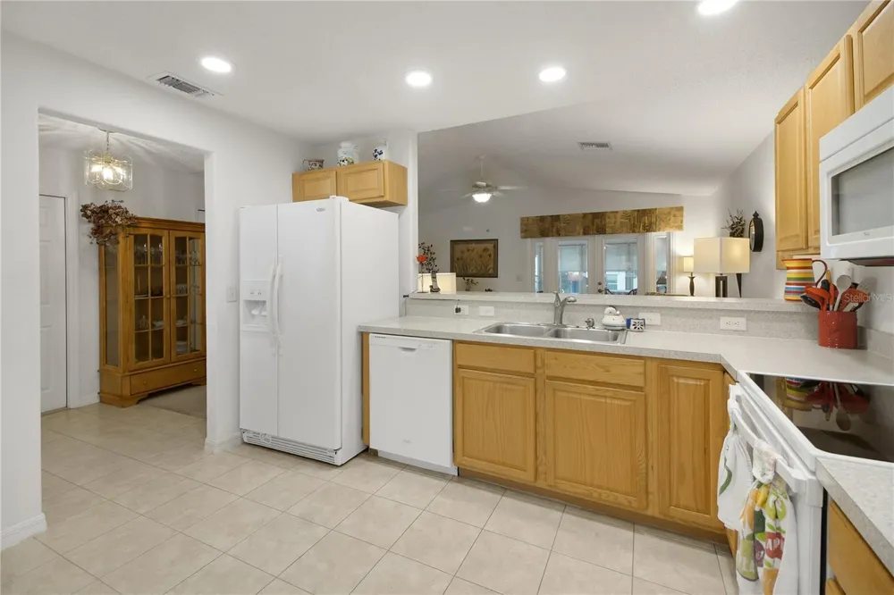 909 EAGLES LANDING Leesburg, FL 34748
