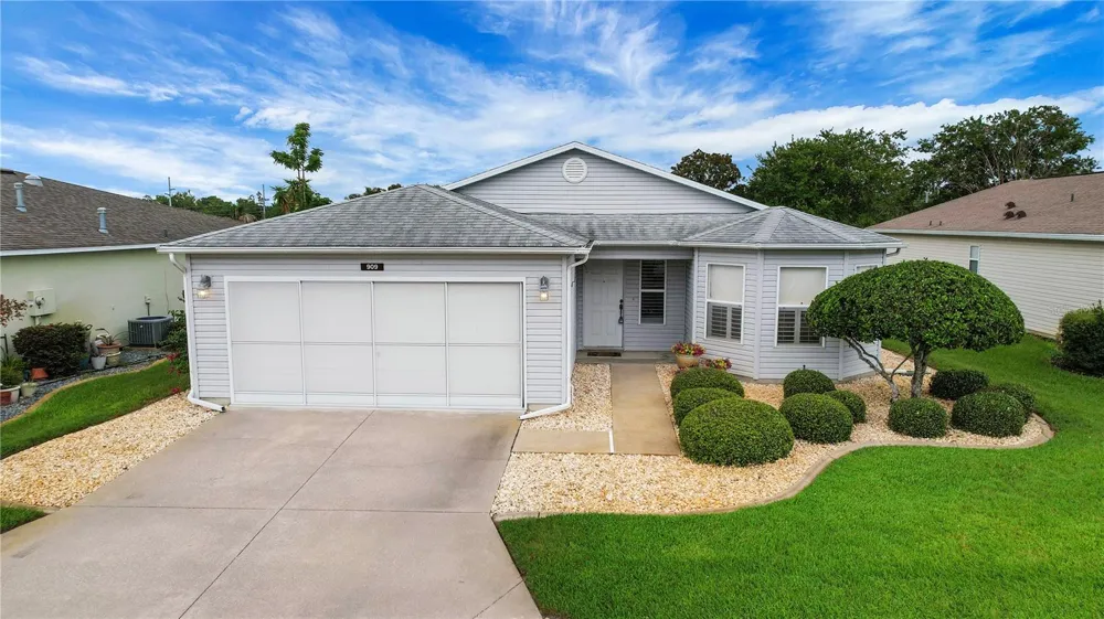909 EAGLES LANDING Leesburg, FL 34748