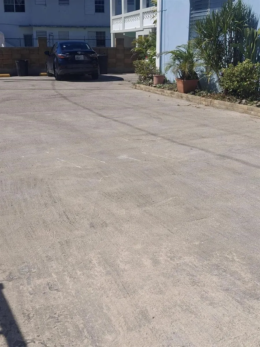 FJQ2+FGJ MANUEL OTERO #3 Vega Baja, PR 00694