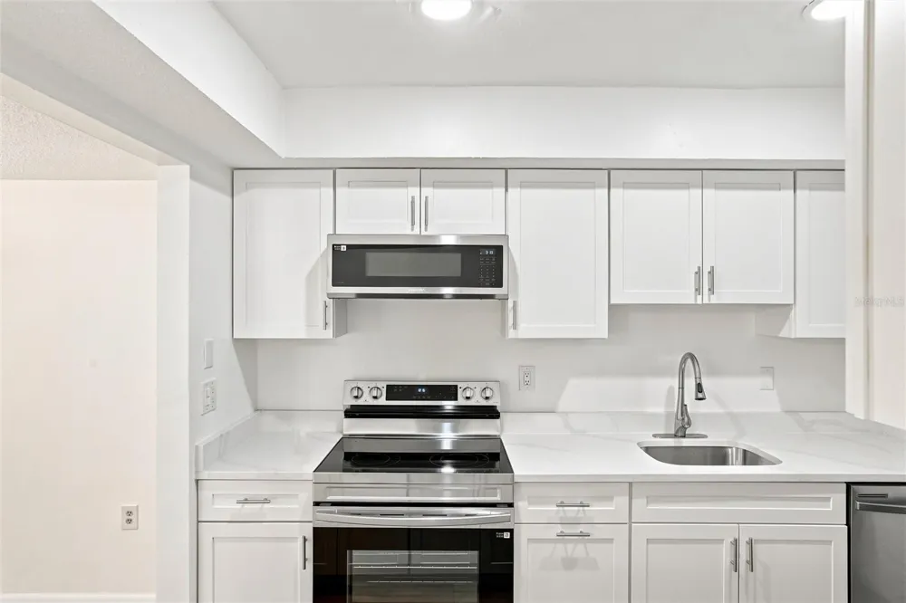 6947 WOODWIND DRIVE #77 Sarasota, FL 34231