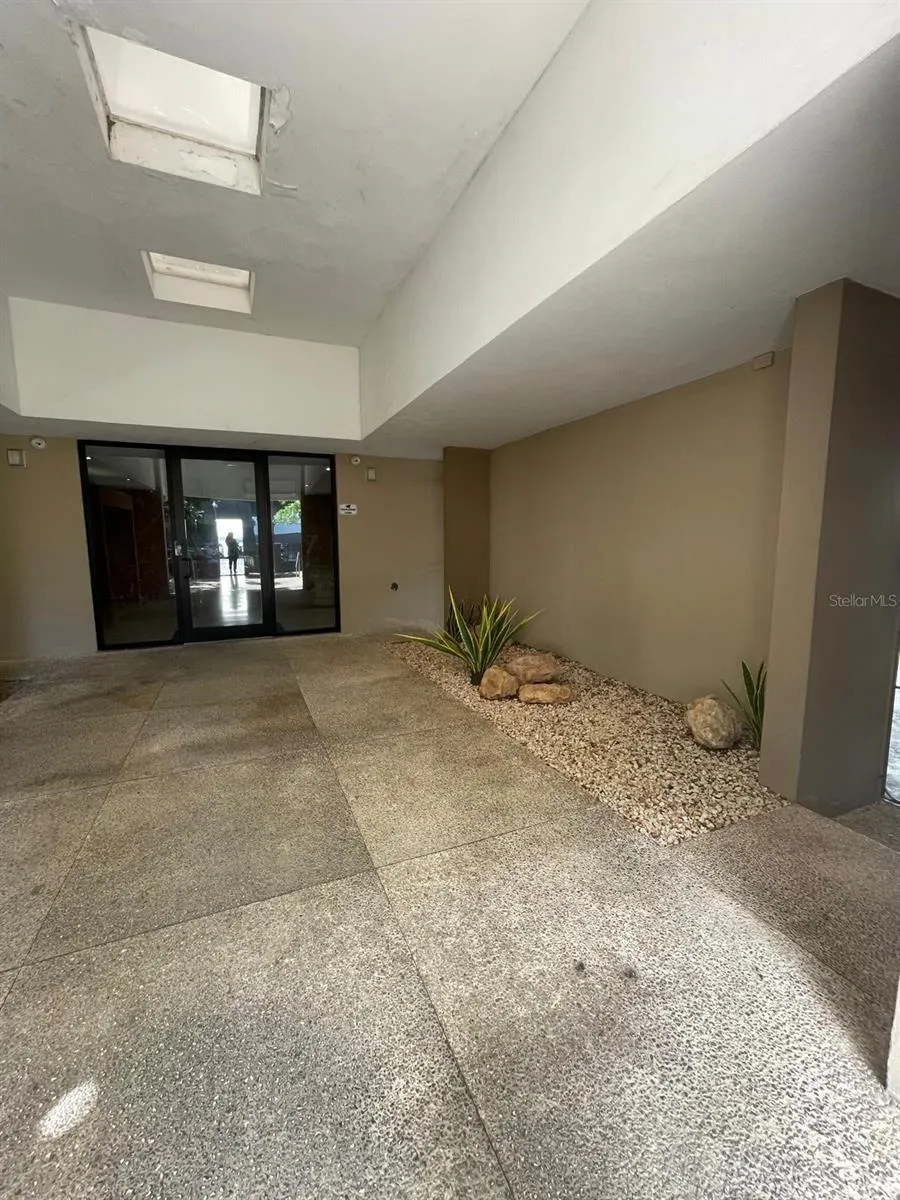 80 KINGS COURT #2 San Juan, PR 00911