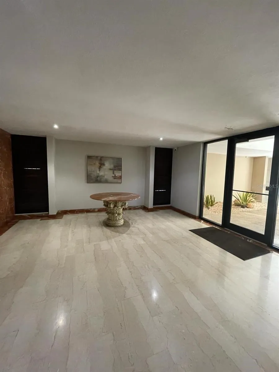 80 KINGS COURT #2 San Juan, PR 00911