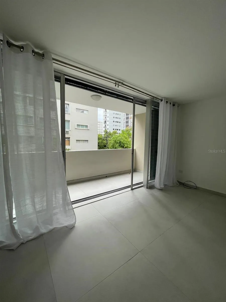 80 KINGS COURT #2 San Juan, PR 00911