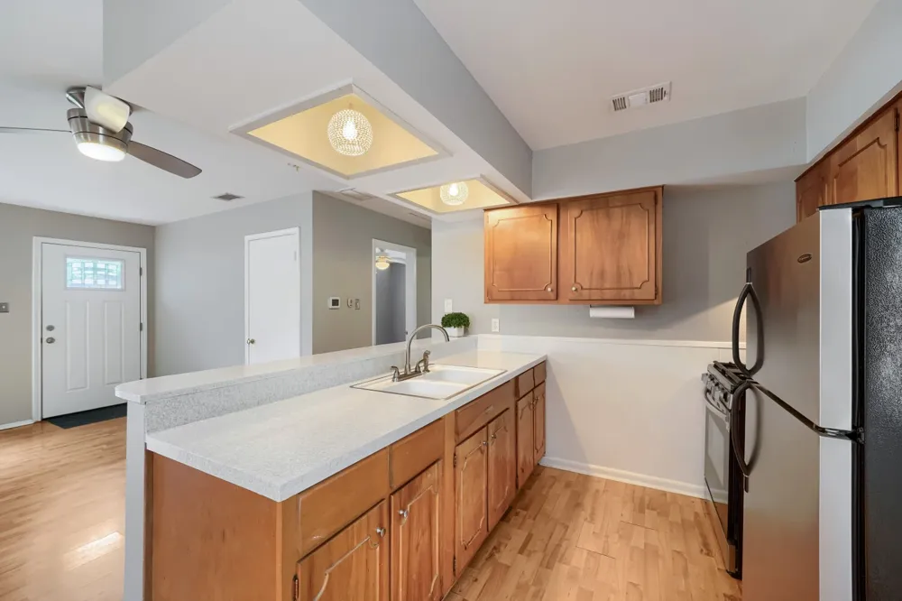 8308 HATHAWAY DRIVE Austin, TX 78757