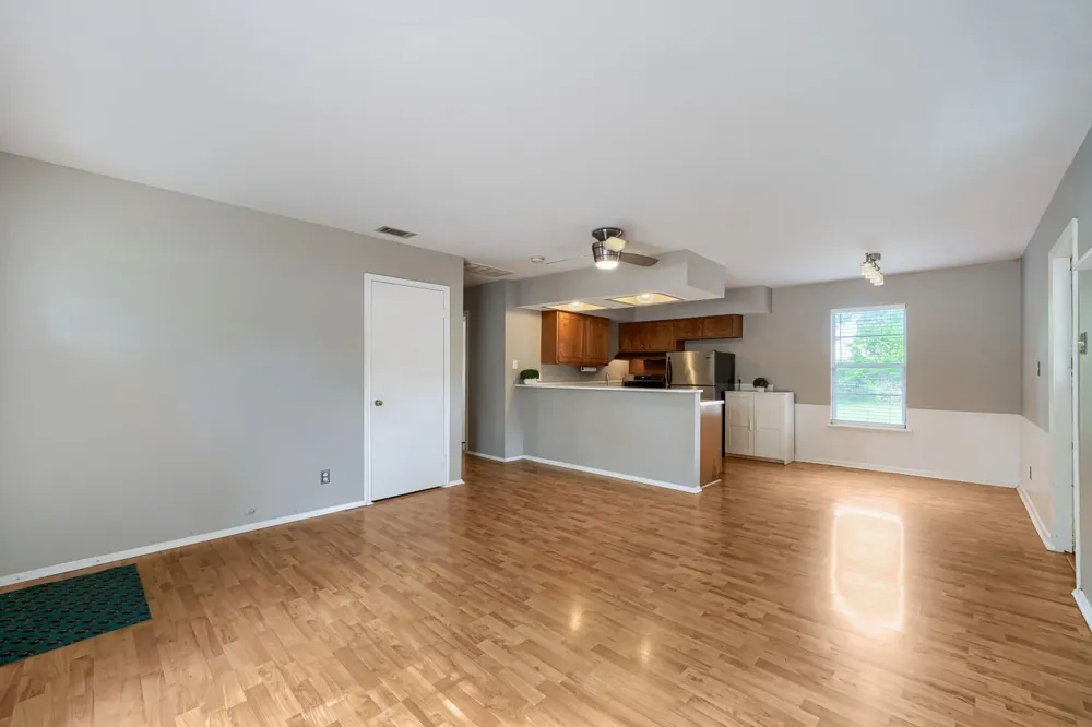8308 HATHAWAY DRIVE Austin, TX 78757