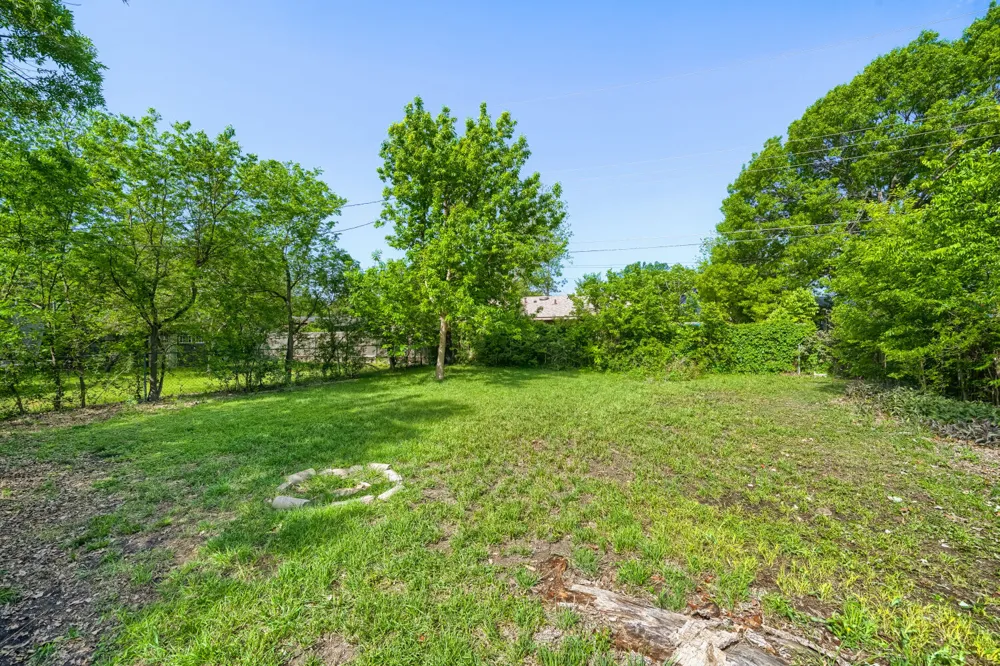 8308 HATHAWAY DRIVE Austin, TX 78757