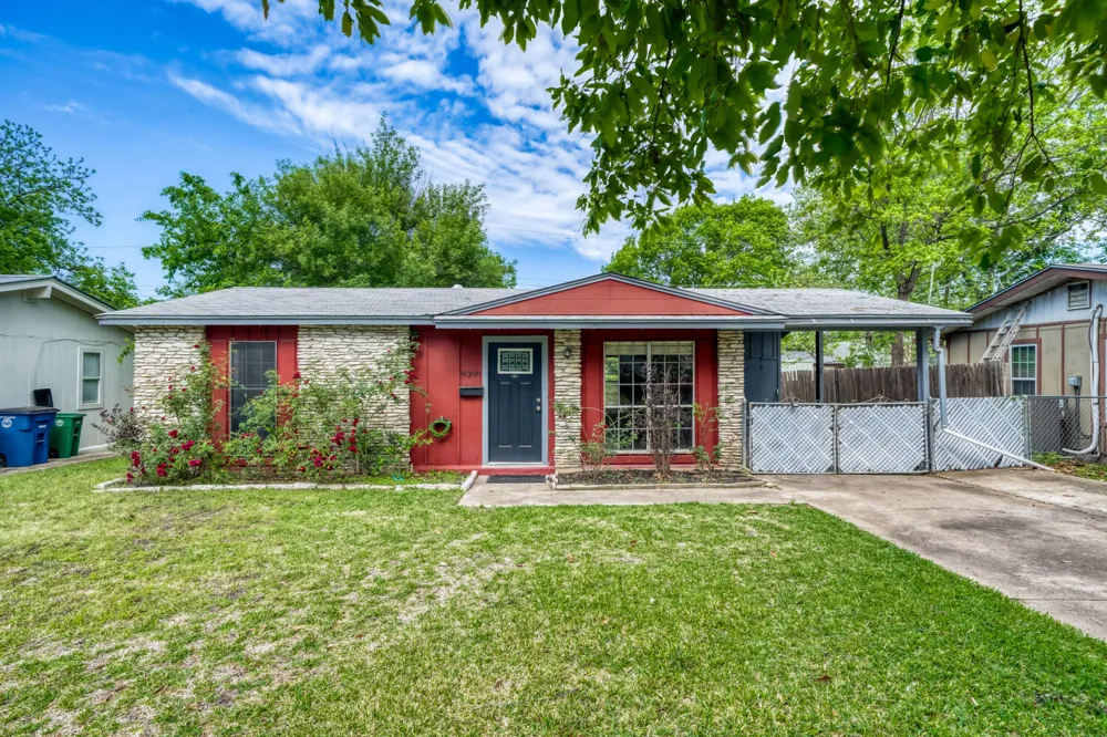 8308 HATHAWAY DRIVE Austin, TX 78757