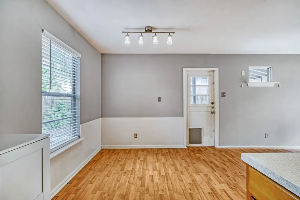 8308 HATHAWAY DRIVE Austin, TX 78757