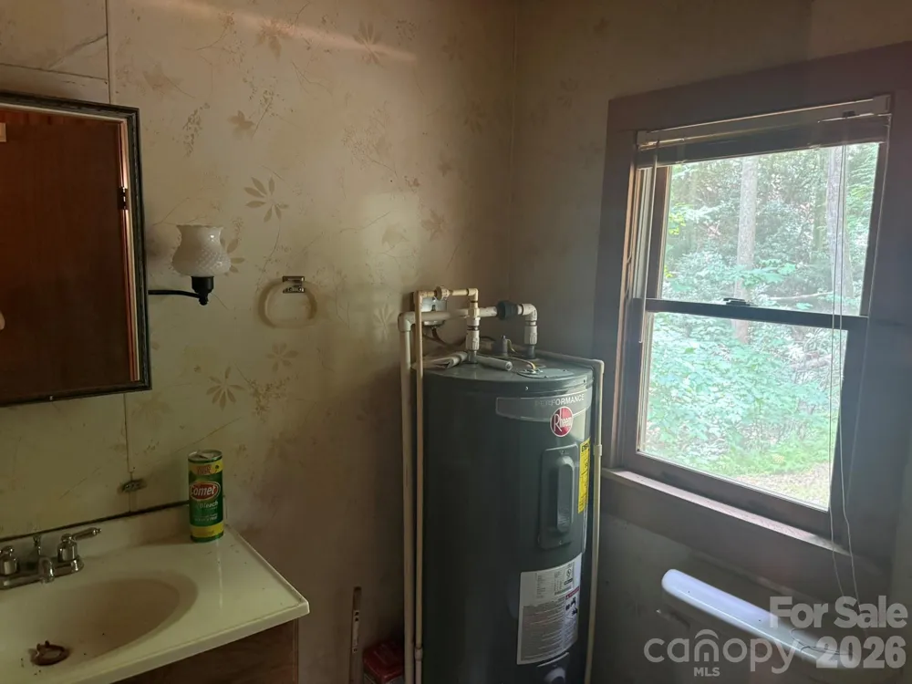 181 Lyman Lane Rosman, NC 28772