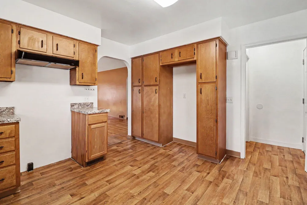 509 Delia Street Ludington, MI 49431