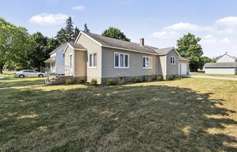 509 Delia Street Ludington, MI 49431