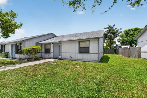 3221 FOXRIDGE COURT
