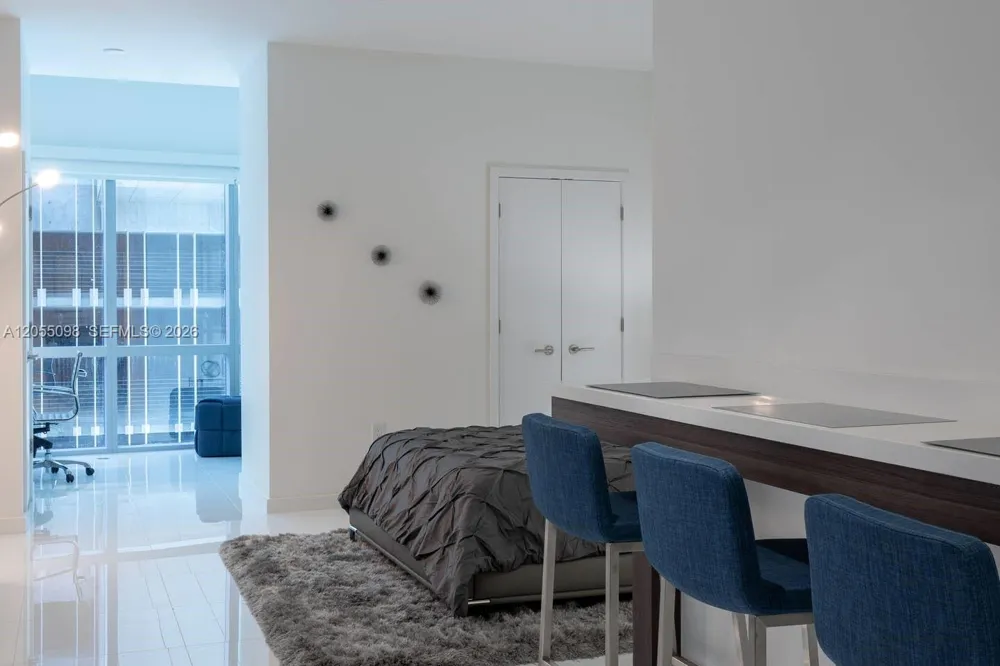 851 NE 1st Ave #503 Miami, FL 33132