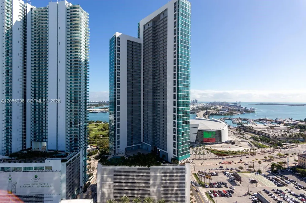 851 NE 1st Ave #503 Miami, FL 33132