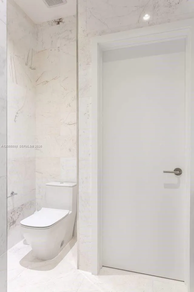 851 NE 1st Ave #503 Miami, FL 33132