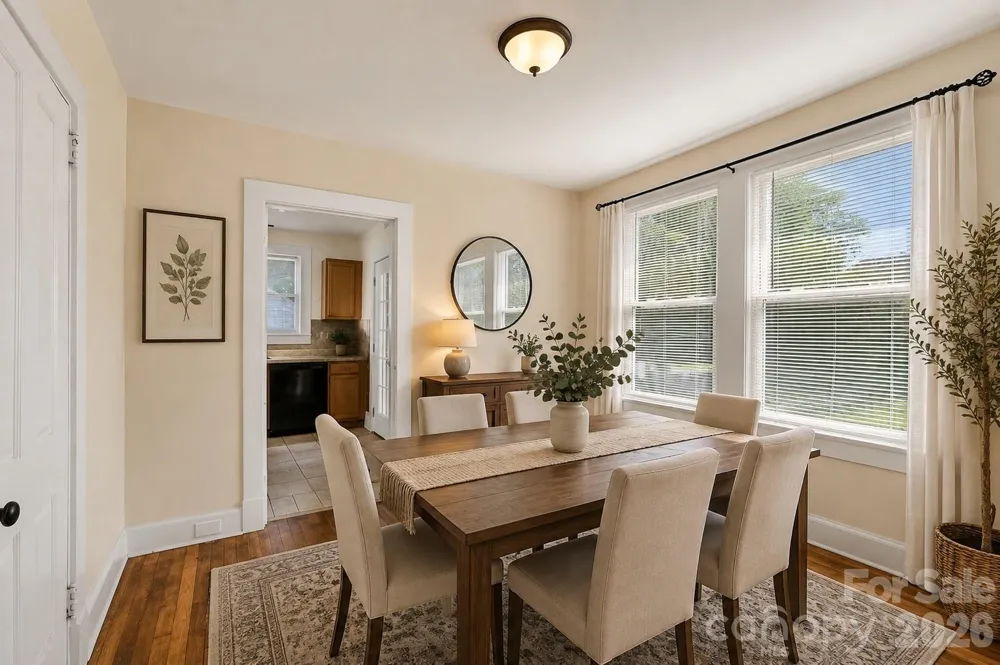 10 Enka Oak Street Candler, NC 28715