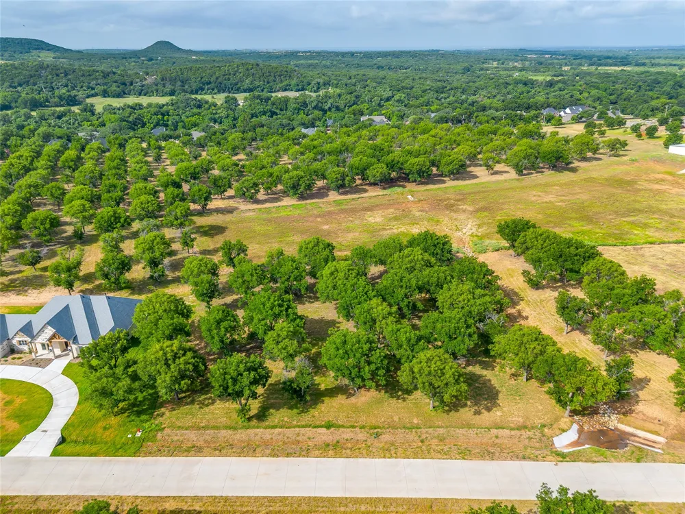 2325 E Landings S Granbury, TX 76049