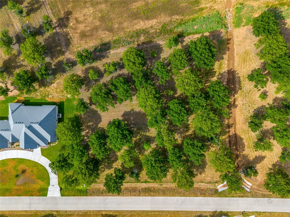 2325 E Landings S Granbury, TX 76049
