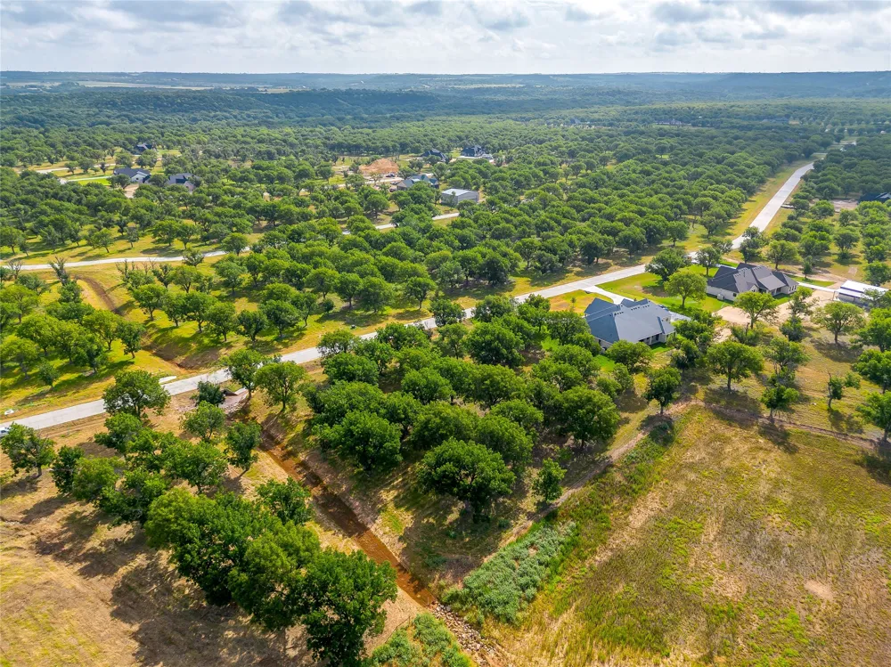 2325 E Landings S Granbury, TX 76049