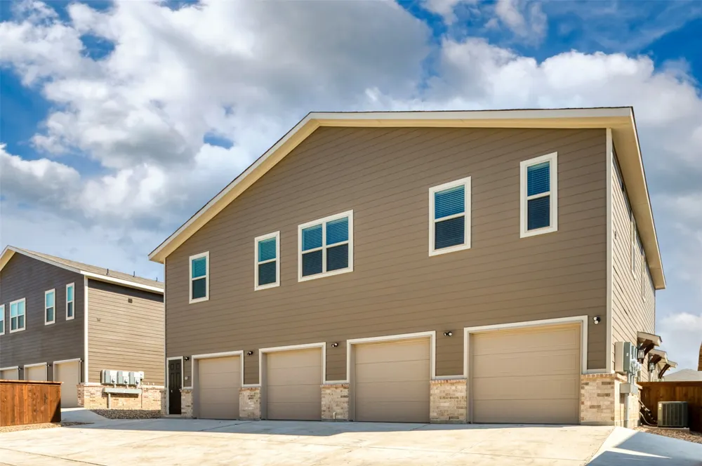 729 Harvest Moon Drive Venus, TX 76084