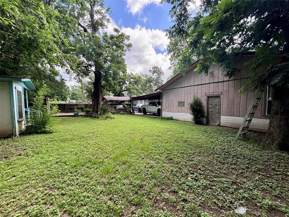 401 S Cottonwood Street Crockett, TX 75835