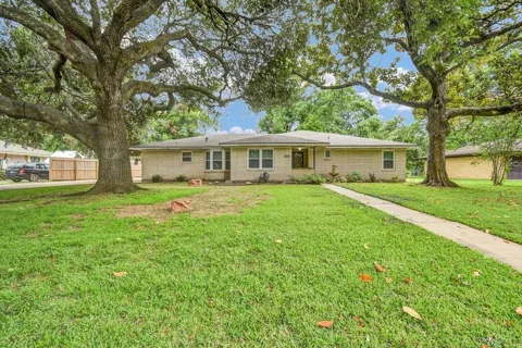 115 Southern Oaks Drive