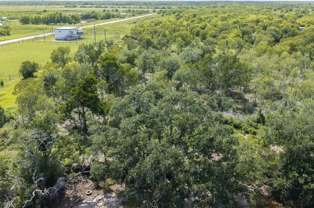 3868 County Road 286 Sargent, TX 77414