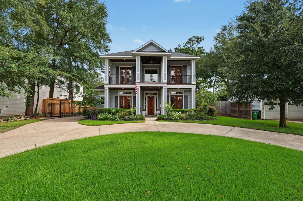 818 W 43rd Street Houston, TX 77018