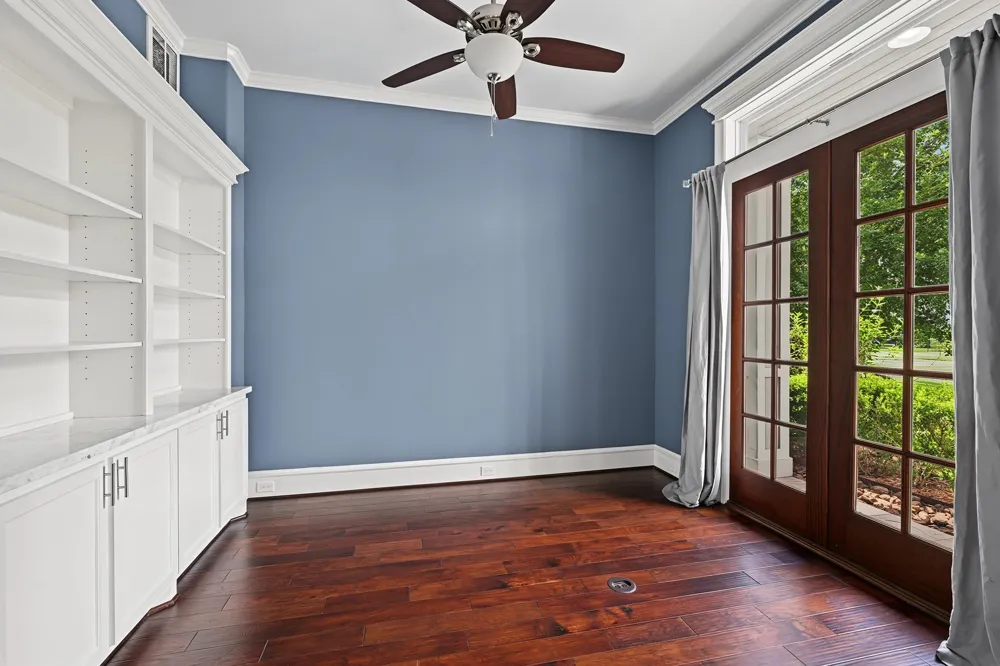 818 W 43rd Street Houston, TX 77018